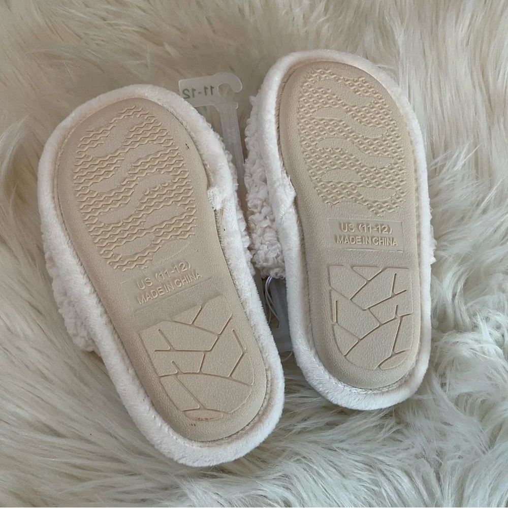 Wondershop at Target Kids Holiday Slippers - NWT x2 - Size 11-12